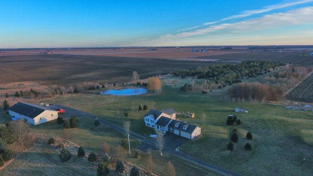 9S149 Granart Rd., Big Rock, IL 60511