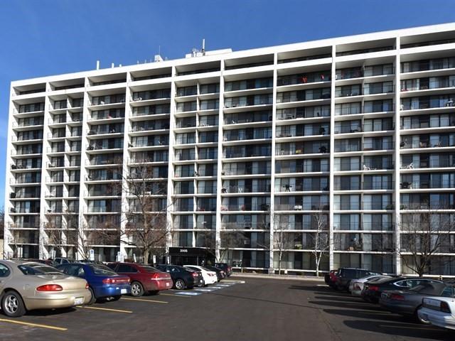 2005 S Finley Rd. #602, Lombard, IL 60148