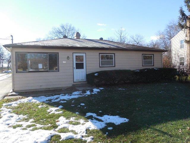 411 Shady Ln., Mundelein, IL 60060