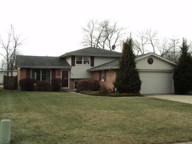 219 Poston Rd., Willow Springs, IL 60480