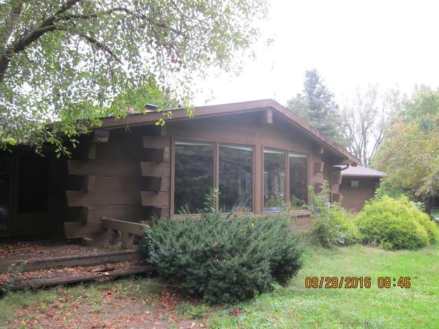 1014 S Rose Farm Rd., Woodstock, IL 60098