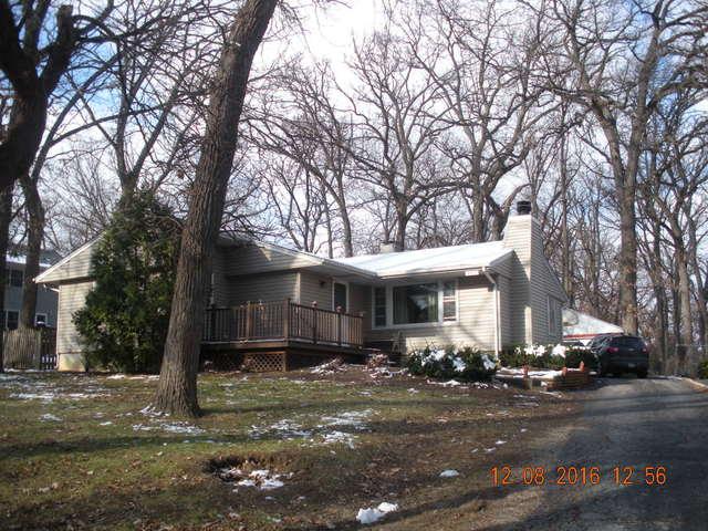 203 Acorn Ln., Lake In The Hills, IL 60156