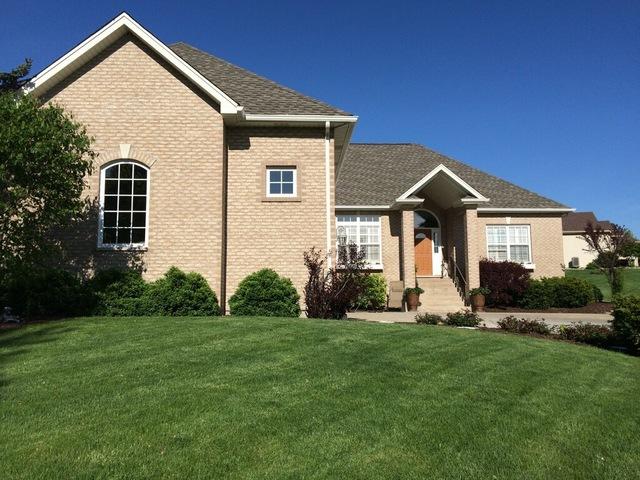 110 N Buckingham Dr., Sugar Grove, IL 60554