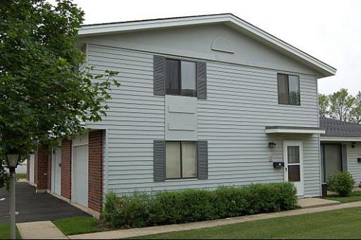214 Sagamore Ct., Schaumburg, IL 60194