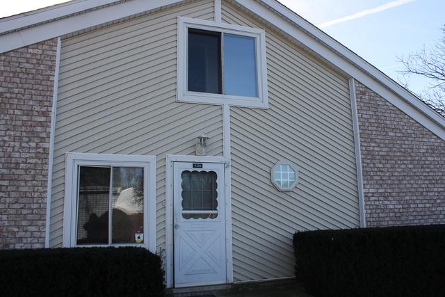 433A S Mallview Ln., Bolingbrook, IL 60440