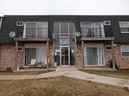8505 W 101st Ter. #8-103, Palos Hills, IL 60465