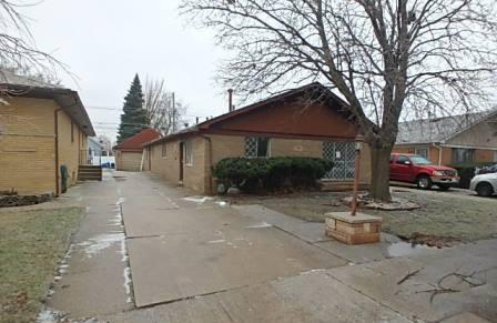 790 Greenbay Ave., Calumet City, IL 60409
