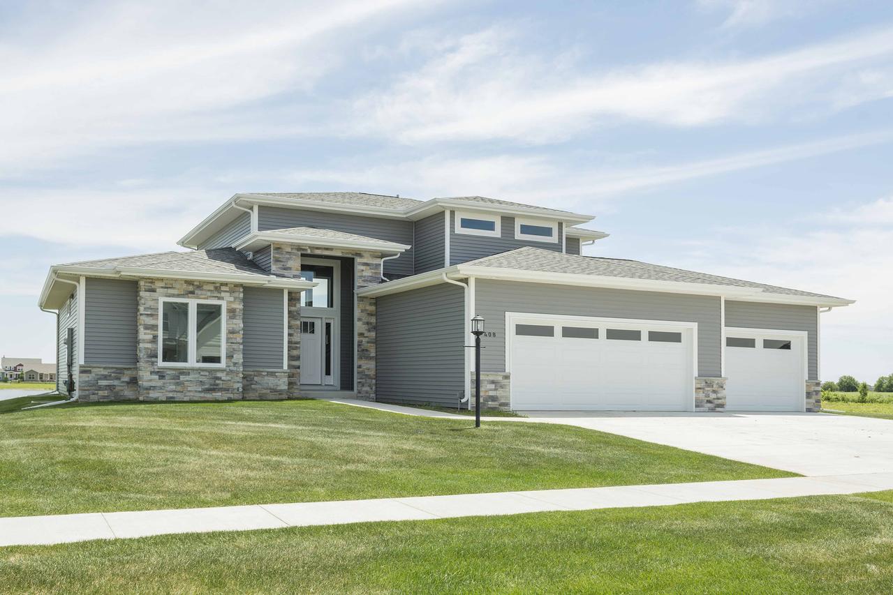 408 Bradford Ave., Savoy, IL 61874