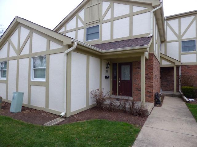 100 Queens Cove, Barrington, IL 60010