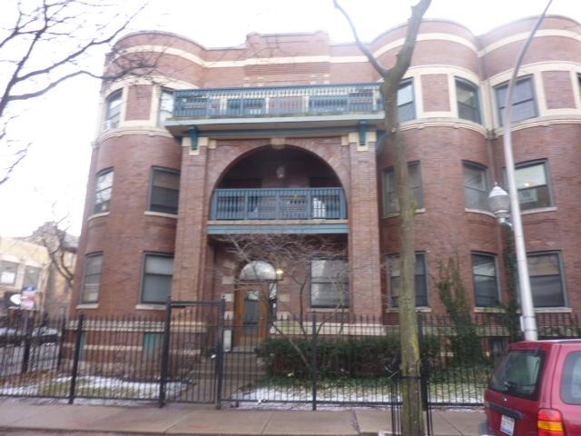 901 W Gordon Ter. #2, Chicago, IL 60613