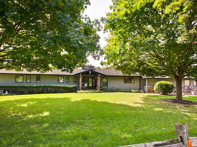 28529 W Arch Dr., Barrington, IL 60010