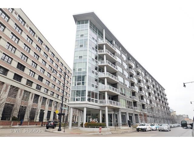 845 N Kingsbury St. #217, Chicago, IL 60654
