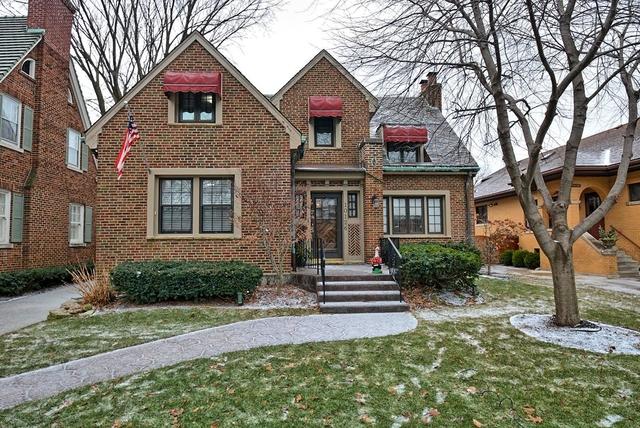 10126 S Leavitt St., Chicago, IL 60643