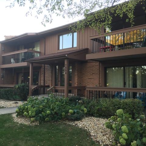 7994 S Garfield Ave. #13-2, Burr Ridge, IL 60527