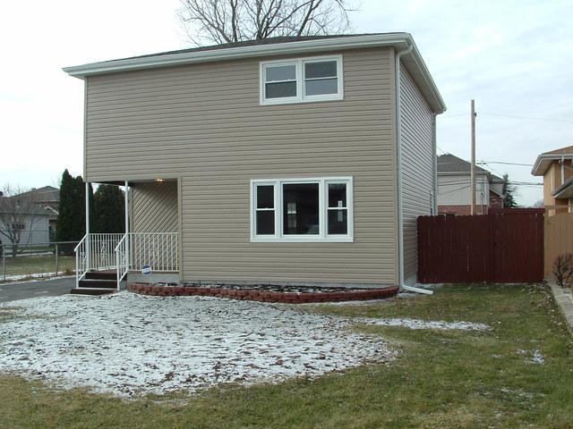 8426 S 78th Ct., Justice, IL 60458