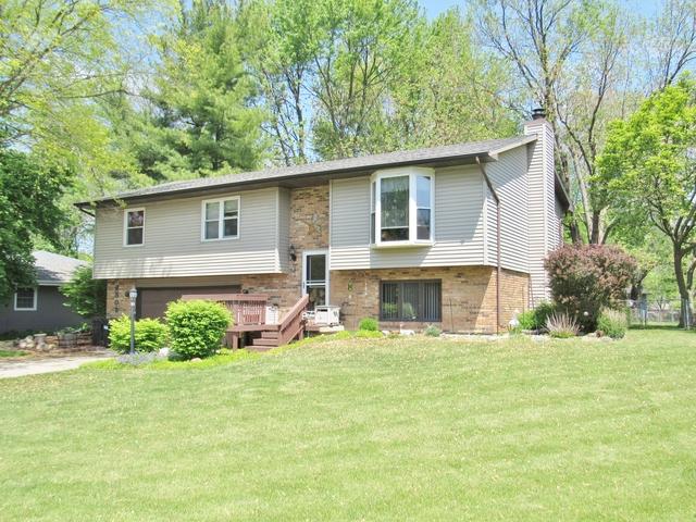 2508 Rolling Acres Dr., Champaign, IL 61822