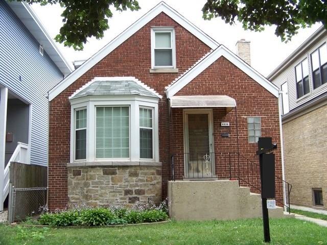 4404 W Wilson Ave., Chicago, IL 60630