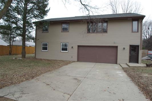 9518 Cincinnati Dr., Machesney Park, IL 61115