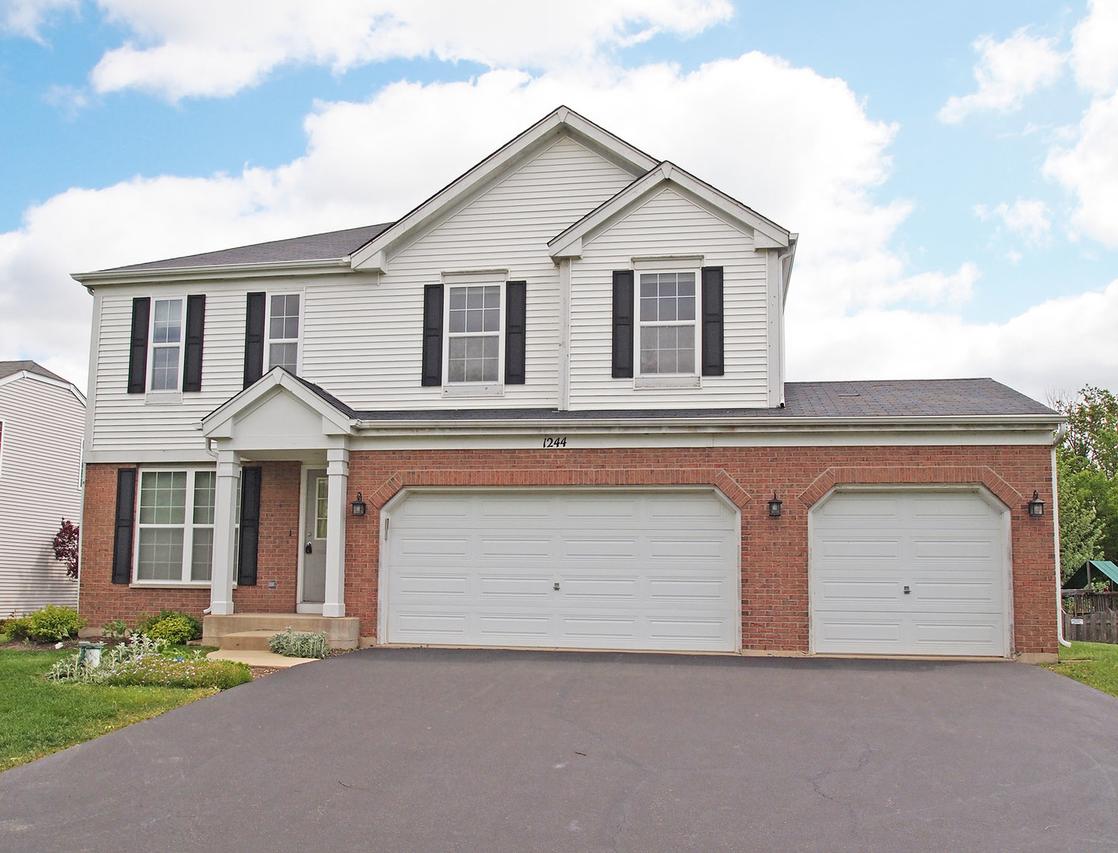 1244 Noble Dr., Port Barrington, IL 60010