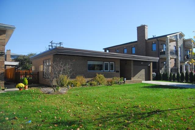 6423 N Christiana Ave., Lincolnwood, IL 60712