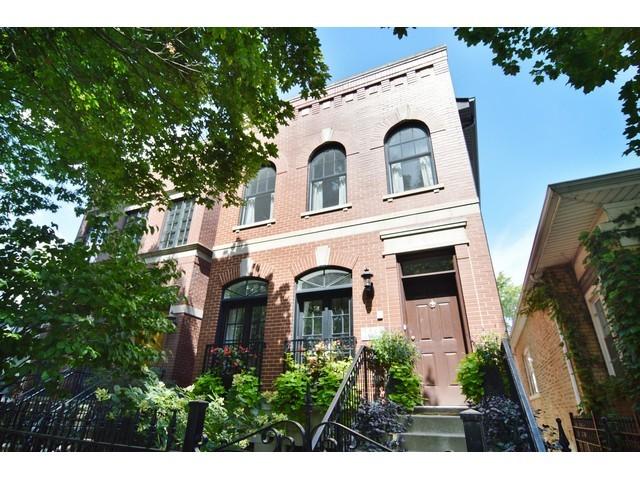 2452 W Berteau Ave., Chicago, IL 60618