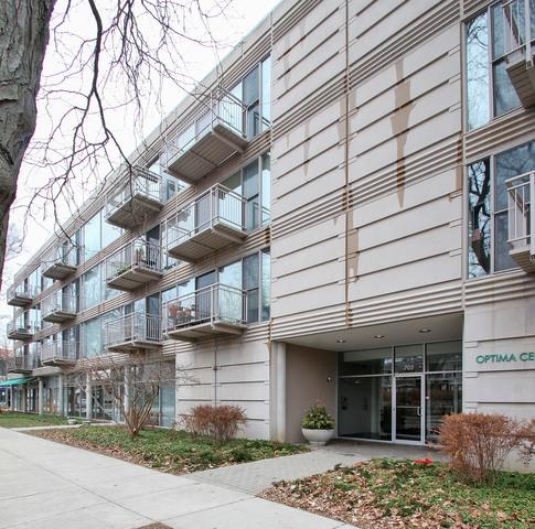 705 11th St. #202, Wilmette, IL 60091