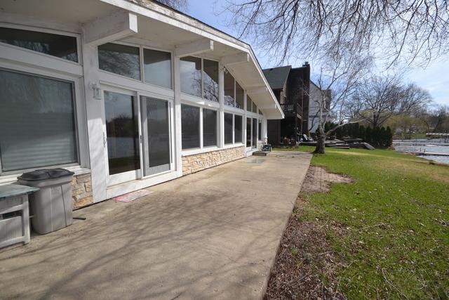 17 Sunset Ln., Mundelein, IL 60060