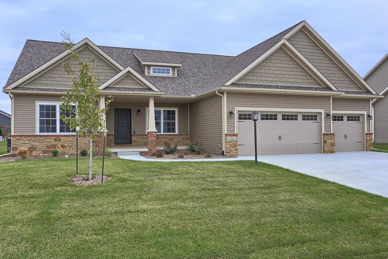 1104 Glen Abbey Dr., Champaign, IL 61822