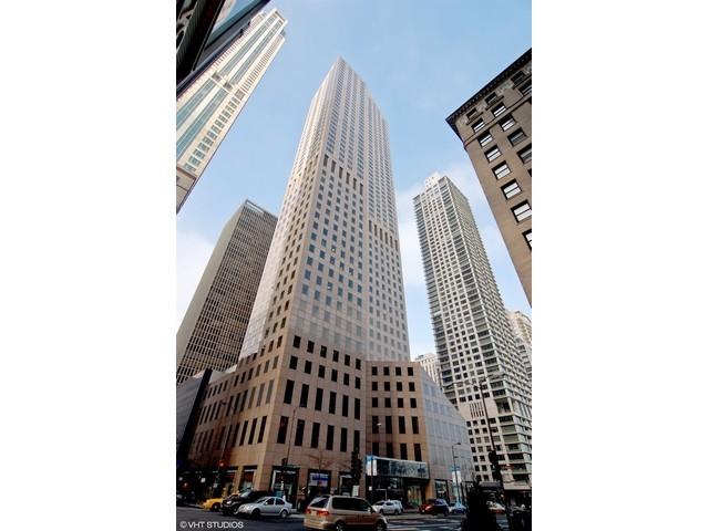 950 N Michigan Ave. #3304, Chicago, IL 60611