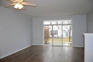 3171 Falling Waters Ln., Lindenhurst, IL 60046