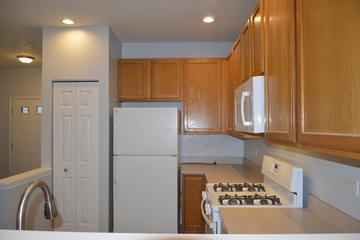 3171 Falling Waters Ln., Lindenhurst, IL 60046