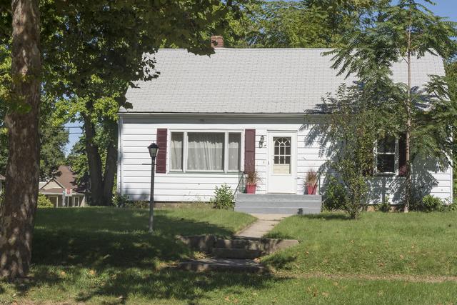 214 Hessel Blvd., Champaign, IL 61820