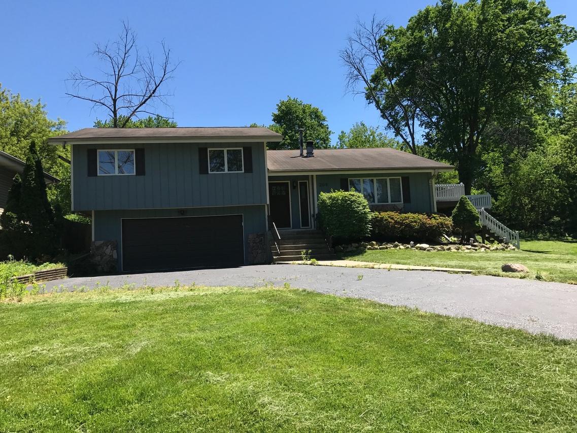 209 W Chicago Ave., Westmont, IL 60559