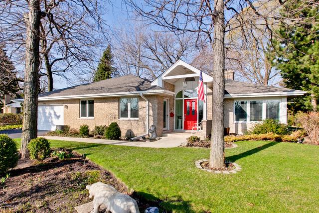 6810 N Lincolnwood Dr., Lincolnwood, IL 60712