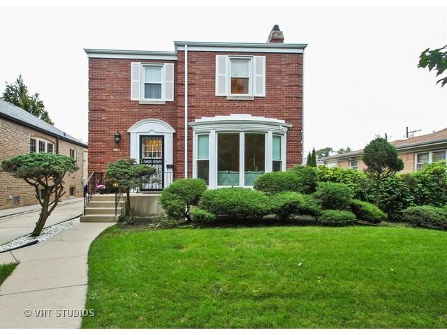 5843 N Central Park Ave., Chicago, IL 60659