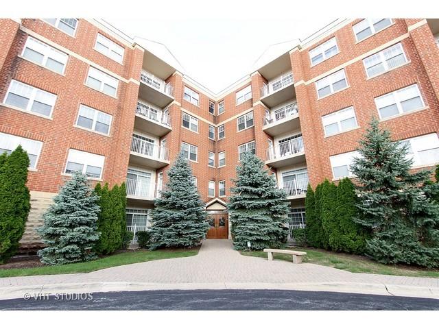 one Itasca Pl. #206, Itasca, IL 60143