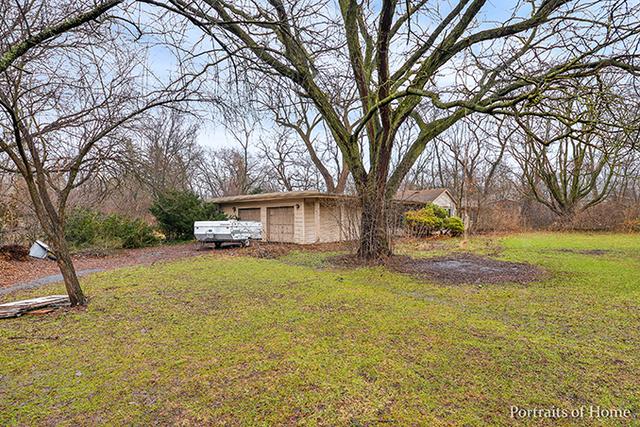 605 Polo Dr., Wheaton, IL 60187