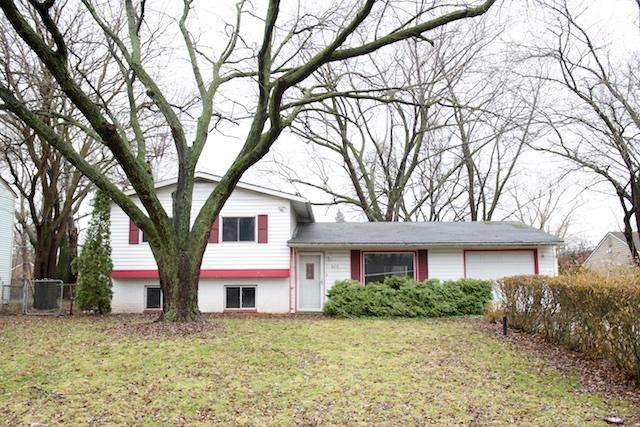 529 Redwood Rd., Bolingbrook, IL 60440