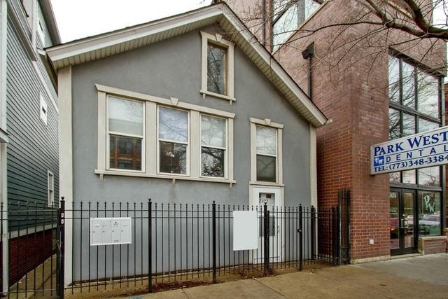 2422 N Ashland Ave., Chicago, IL 60614