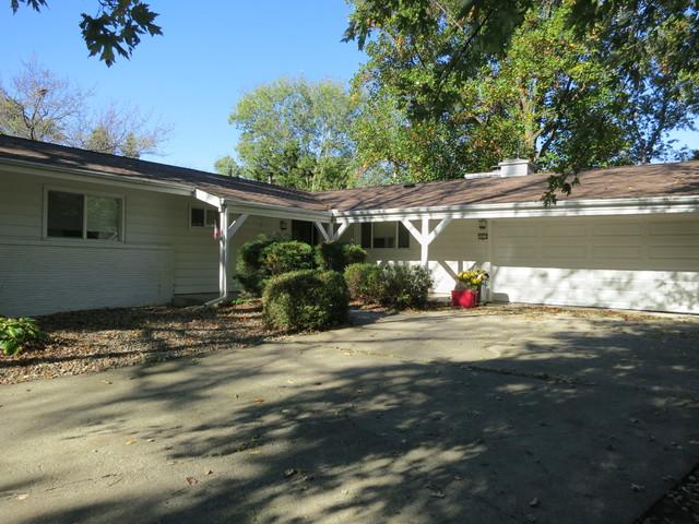 1012 Lincolnshire Dr., Champaign, IL 61821