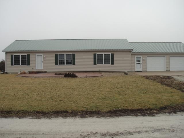 1250E 1700n Rd., Roberts, IL 60962