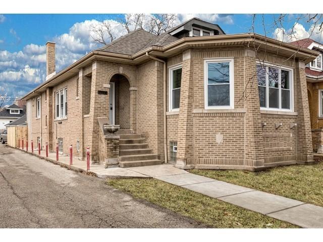 6014 N Maplewood Ave., Chicago, IL 60659