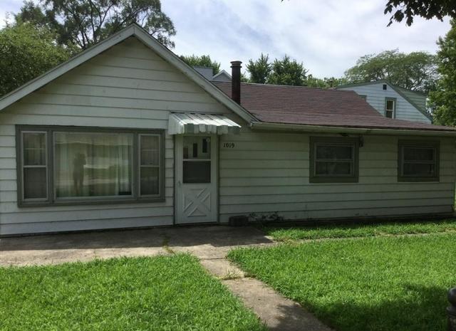 1019 W Bradley Ave., Champaign, IL 61821