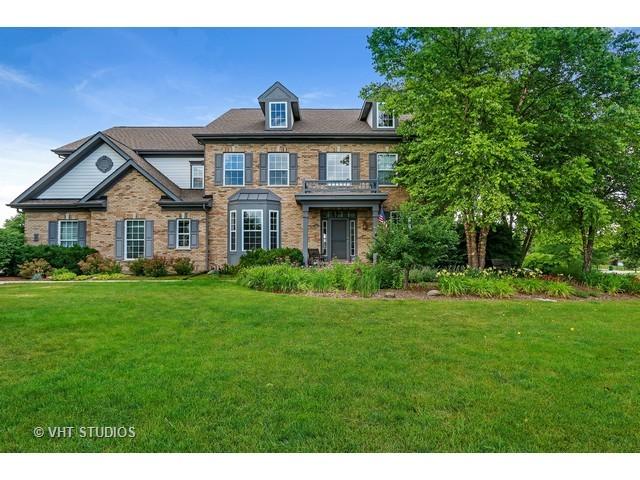 2 Greenfield Ct., Hawthorn Woods, IL 60047