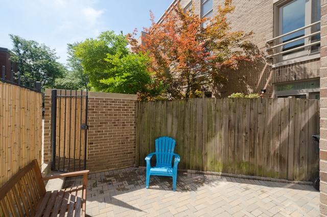 2397 N Wayne Ave., Chicago, IL 60614