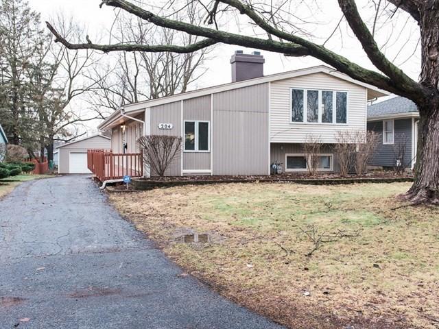 204 Anna St., North Aurora, IL 60542