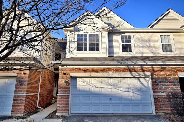 1682 Buckingham Dr., Des Plaines, IL 60018