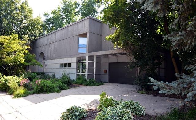420 S Seventh St., Geneva, IL 60134