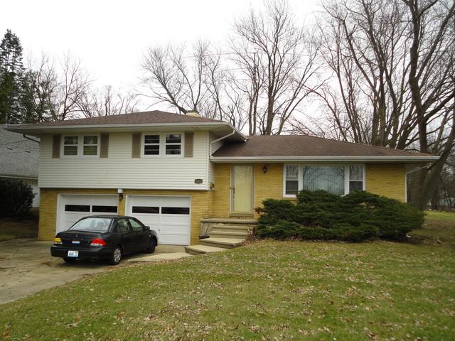 612 Russell Rd., Dekalb, IL 60115