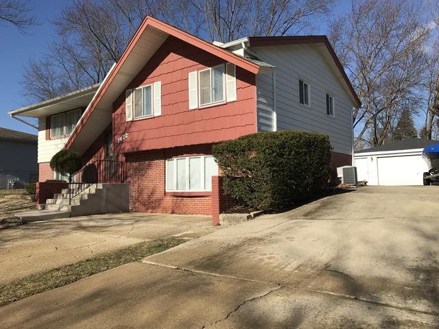 1422 Princeton Ln., Schaumburg, IL 60193